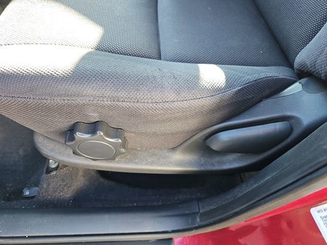 2003 Pontiac Vibe 4DR HB FWD W/1SB