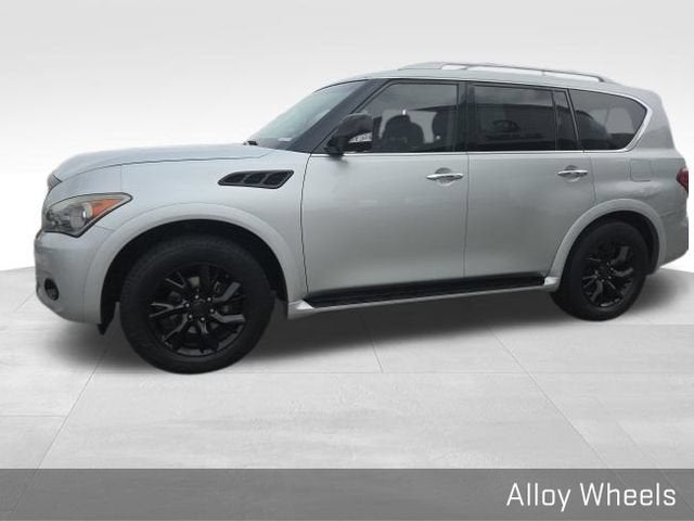2011 INFINITI QX56 8-passenger
