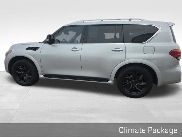 2011 INFINITI QX56 8-passenger
