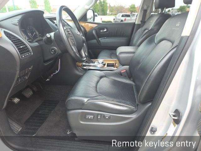 2011 INFINITI QX56 8-passenger