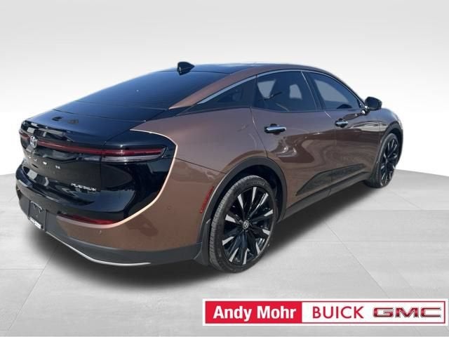 2023 Toyota Crown Platinum
