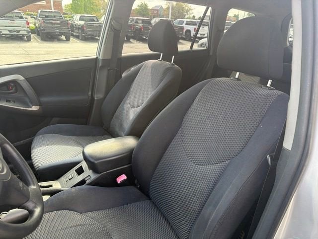 2007 Toyota RAV4 Sport