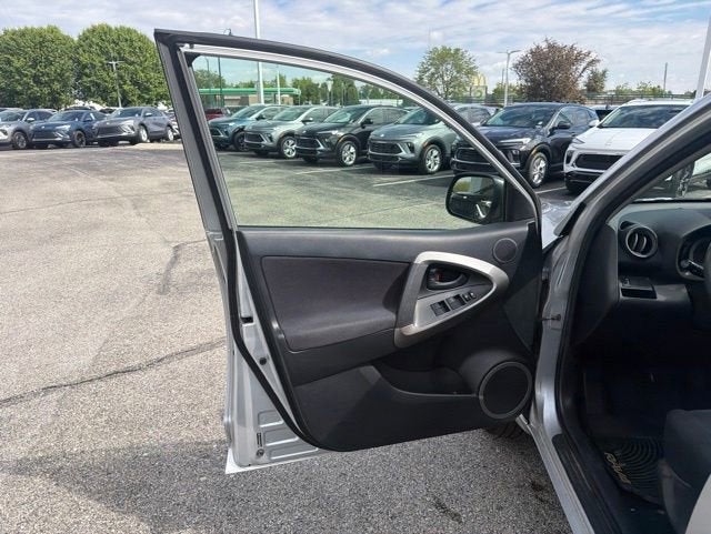 2007 Toyota RAV4 Sport