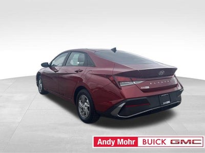 2024 Hyundai Elantra SE