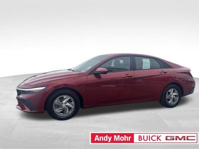 2024 Hyundai Elantra SE