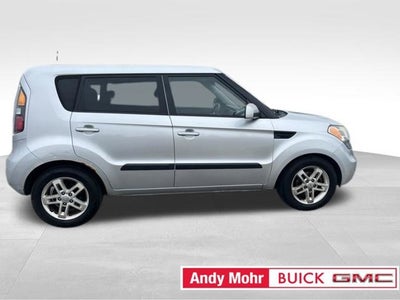 2011 Kia Soul +