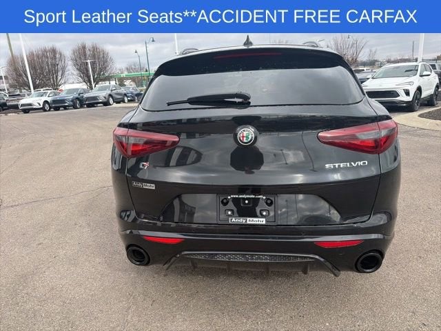 2022 Alfa Romeo Stelvio Veloce