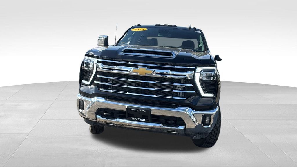 2025 Chevrolet Silverado 3500HD LTZ