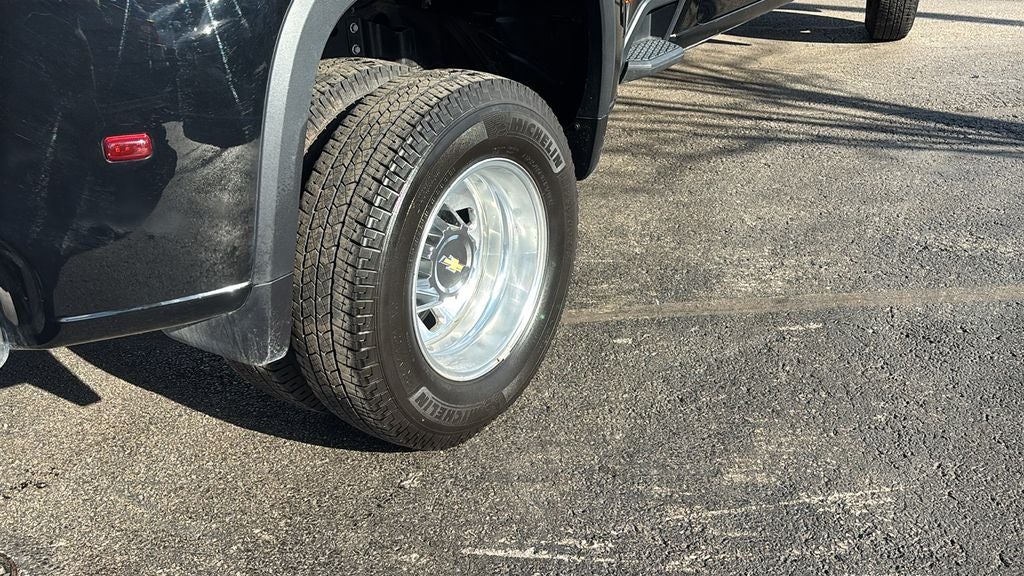 2025 Chevrolet Silverado 3500HD LTZ