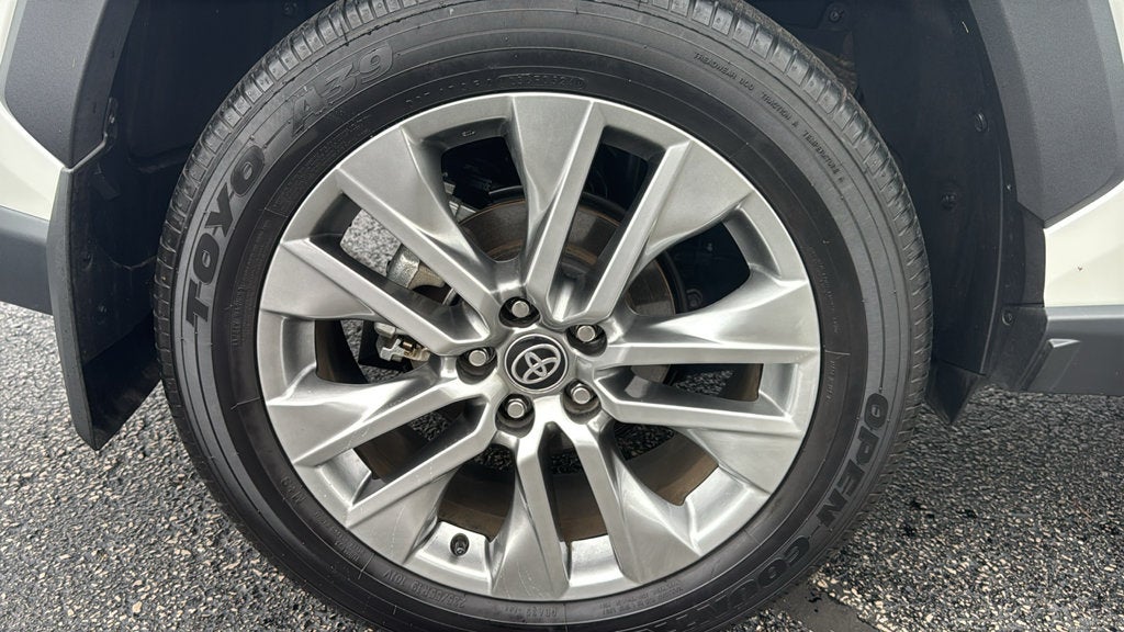 2024 Toyota RAV4 XLE Premium