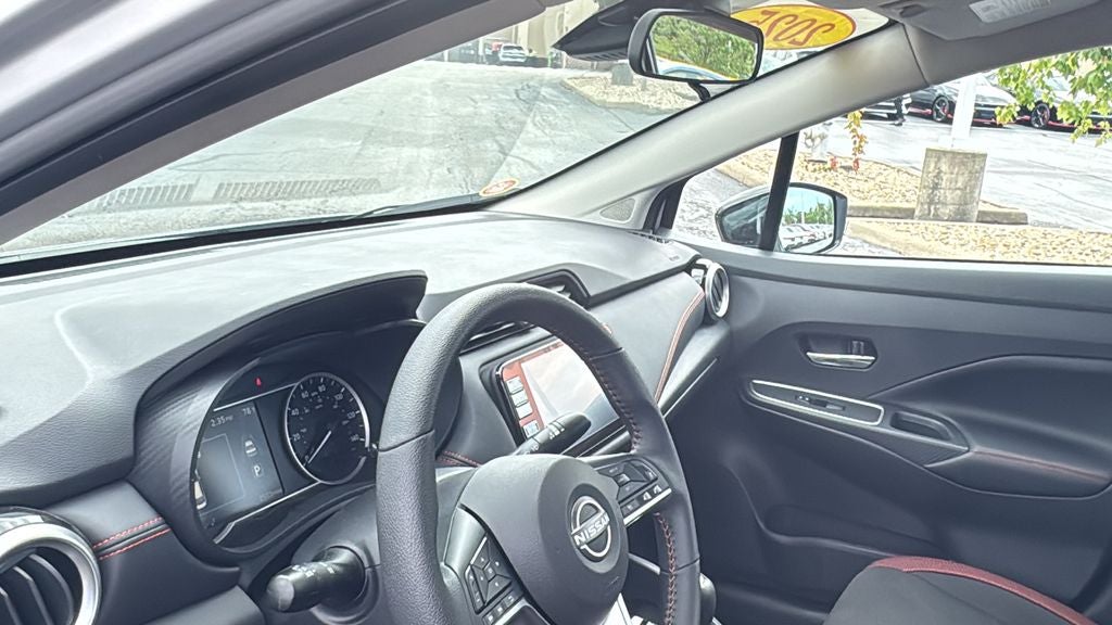2025 Nissan Versa 1.6 SR