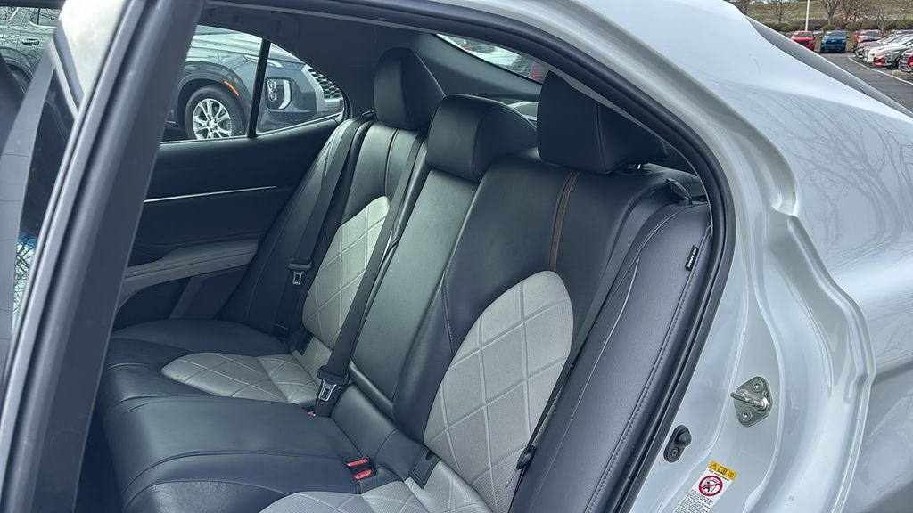 2018 Toyota Camry Hybrid XLE