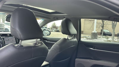 2018 Toyota Camry Hybrid XLE