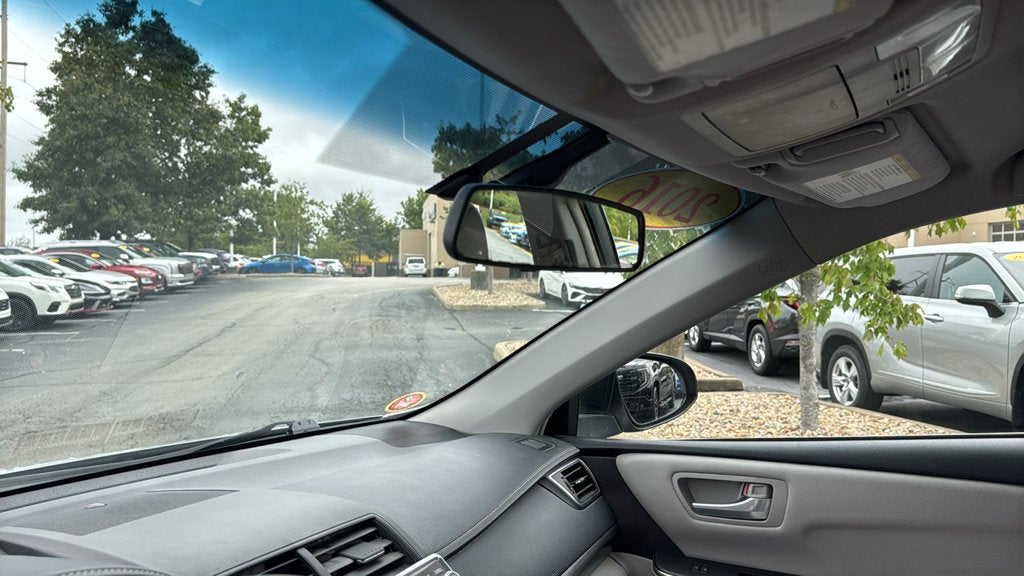 2016 Toyota Camry Hybrid LE