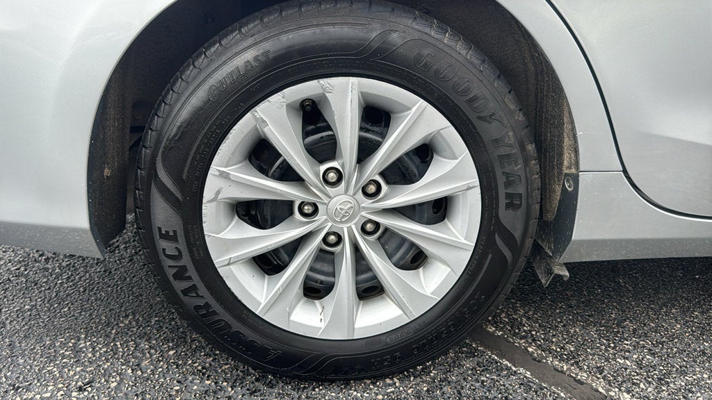 2016 Toyota Camry Hybrid LE