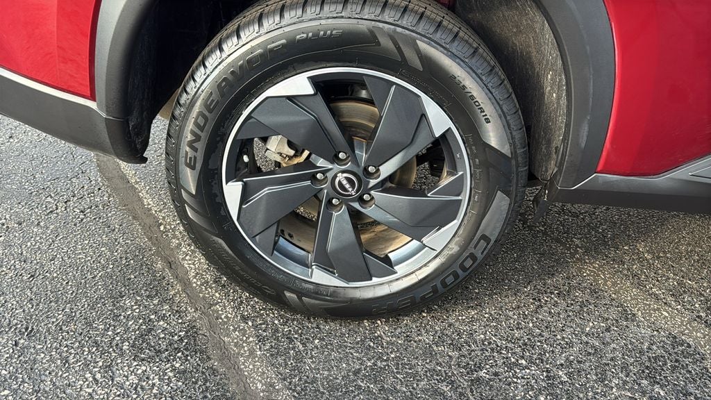 2025 Nissan Rogue SV