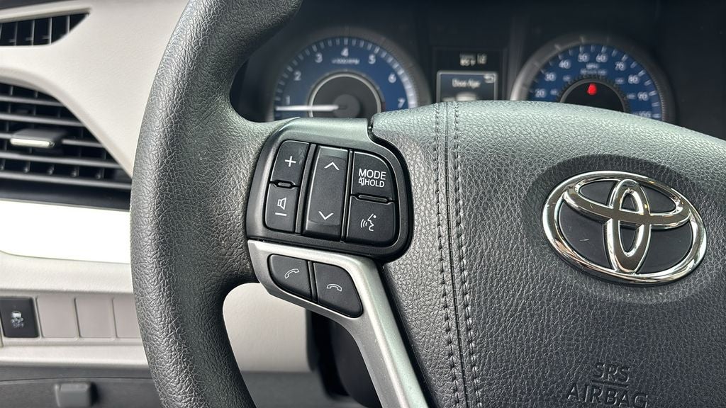 2020 Toyota Sienna LE 8 Passenger
