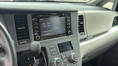 2020 Toyota Sienna LE 8 Passenger