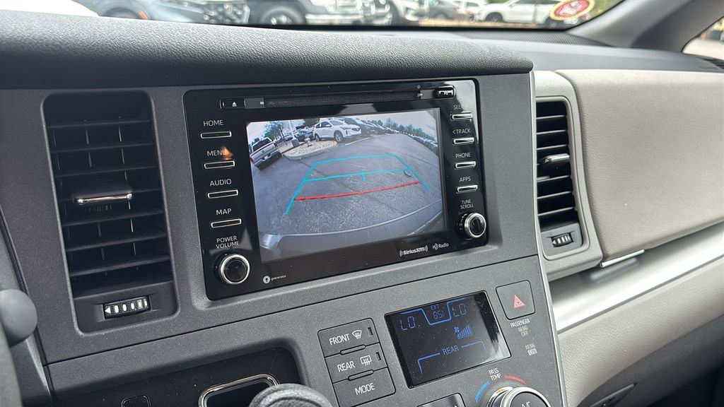 2020 Toyota Sienna LE 8 Passenger