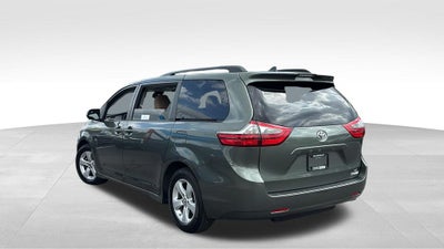 2020 Toyota Sienna LE 8 Passenger