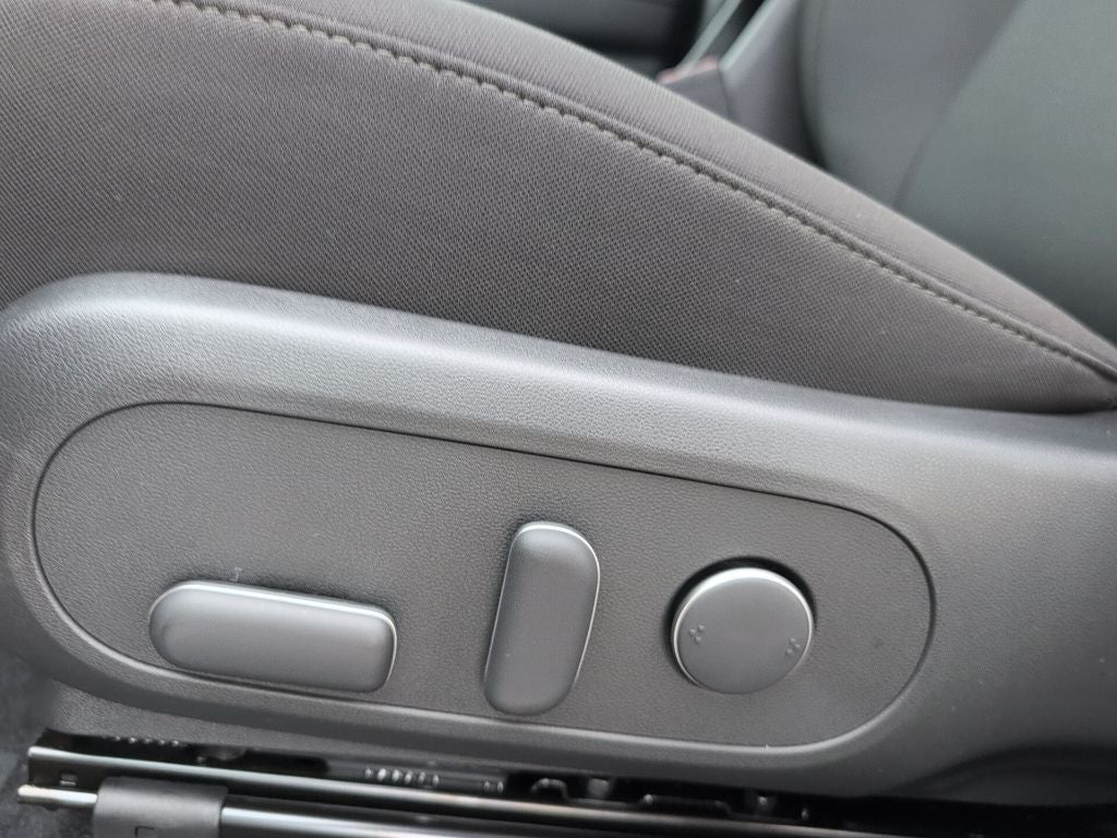 2025 Hyundai Kona Electric SEL