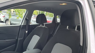 2023 Hyundai Kona SE