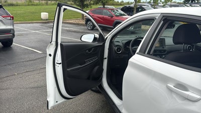 2023 Hyundai Kona SE
