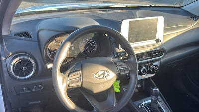 2022 Hyundai Kona SE