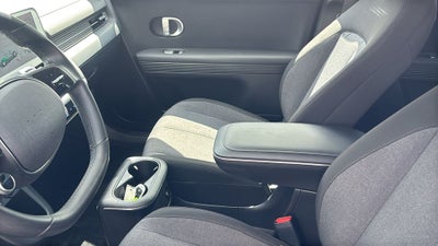 2024 Hyundai IONIQ 5 SE
