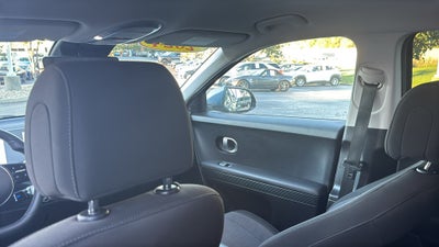2024 Hyundai IONIQ 5 SE