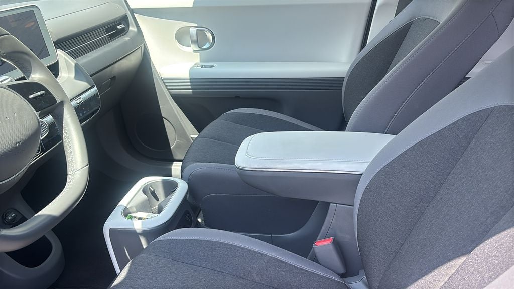 2024 Hyundai IONIQ 5 SE