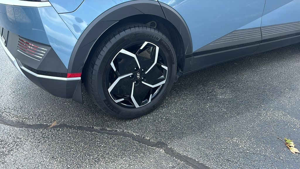 2024 Hyundai IONIQ 5 SE