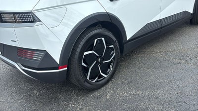 2024 Hyundai IONIQ 5 SE