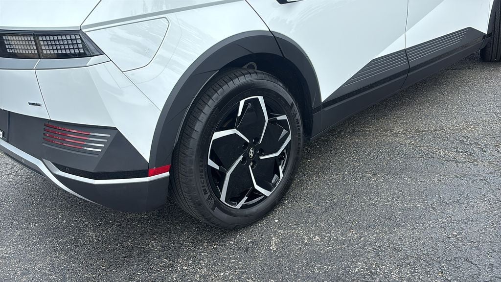 2024 Hyundai IONIQ 5 SE