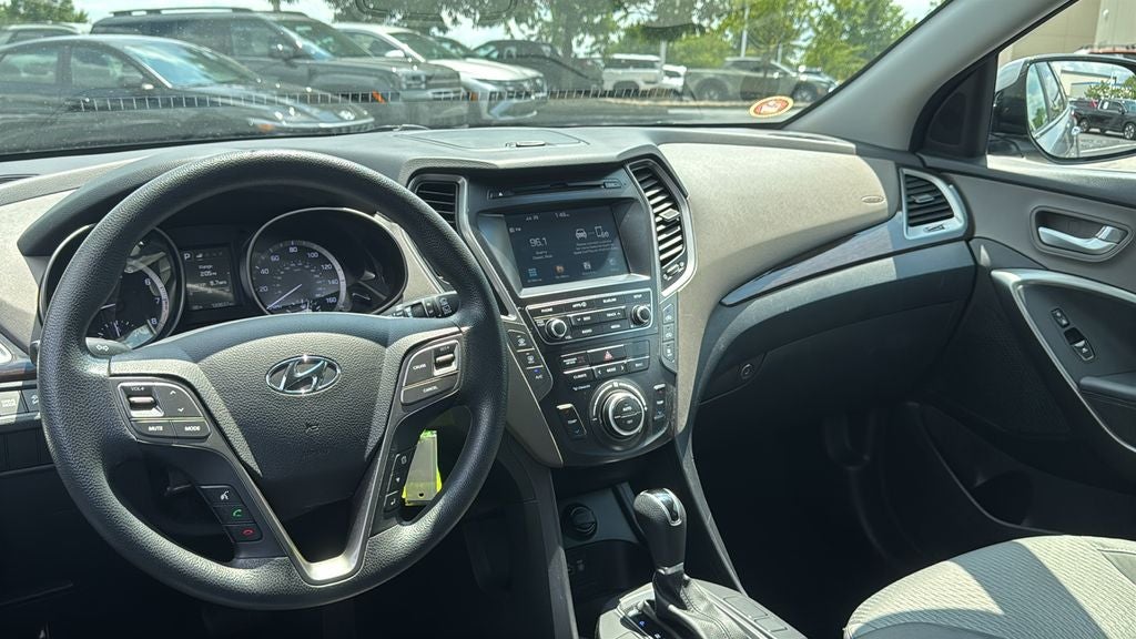 2018 Hyundai Santa Fe SE