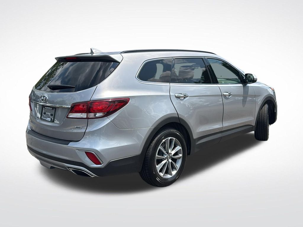 2018 Hyundai Santa Fe SE