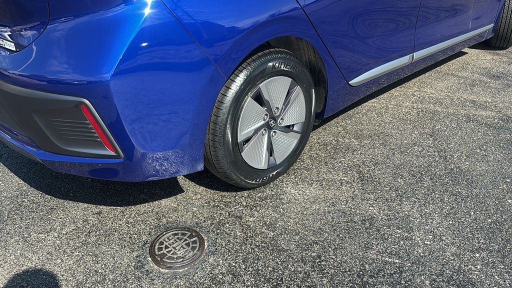 2022 Hyundai Ioniq Hybrid SE