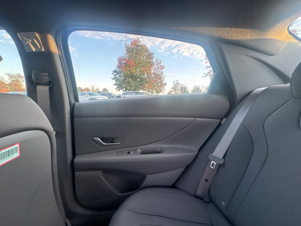 2026 Hyundai Elantra SE