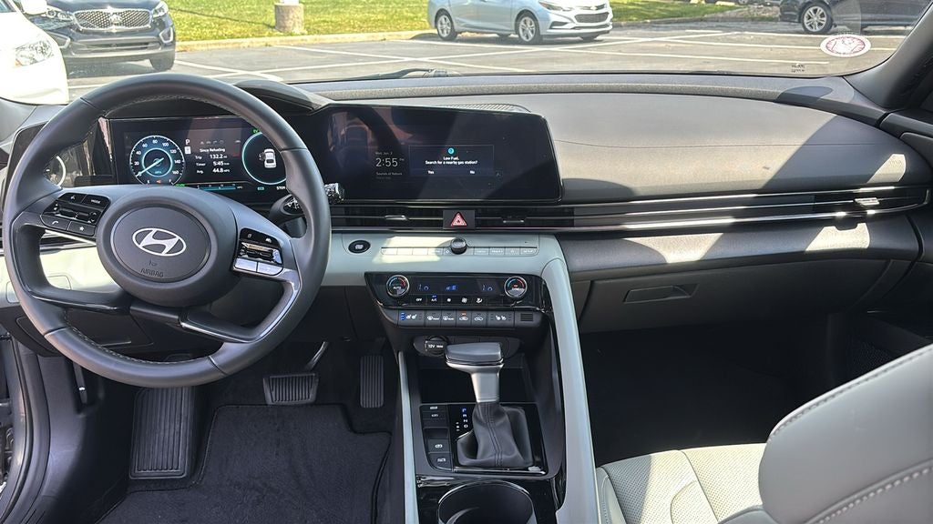 2025 Hyundai Elantra Hybrid Limited