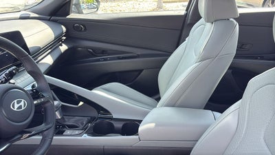 2025 Hyundai Elantra Hybrid Limited