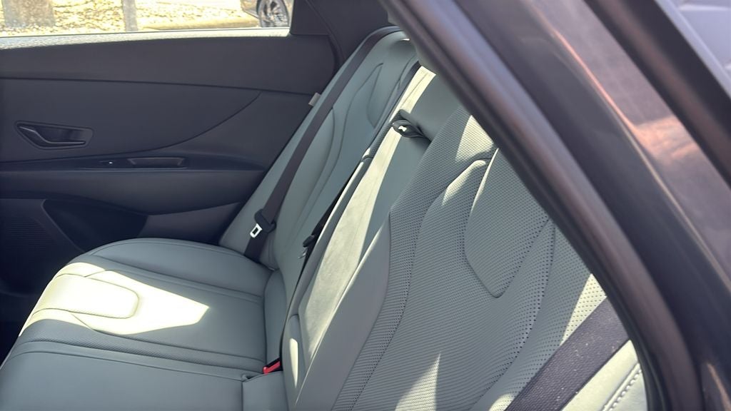 2025 Hyundai Elantra Hybrid Limited