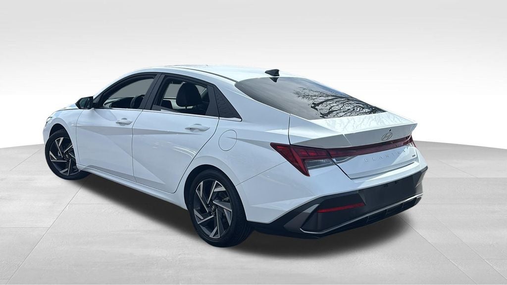 2025 Hyundai Elantra Hybrid Limited