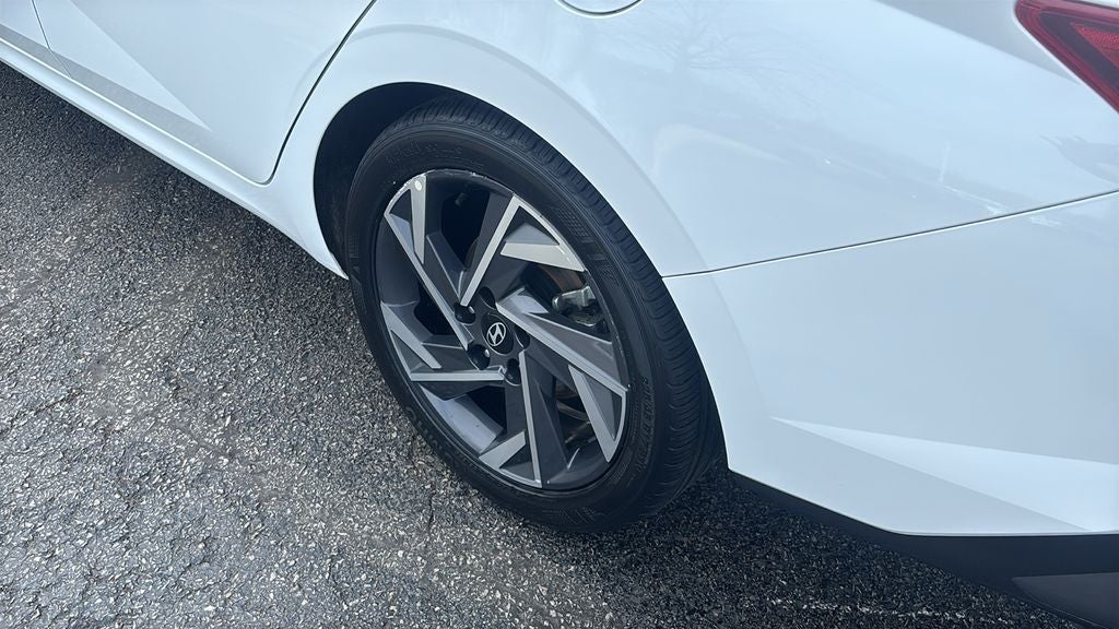 2025 Hyundai Elantra Hybrid Limited