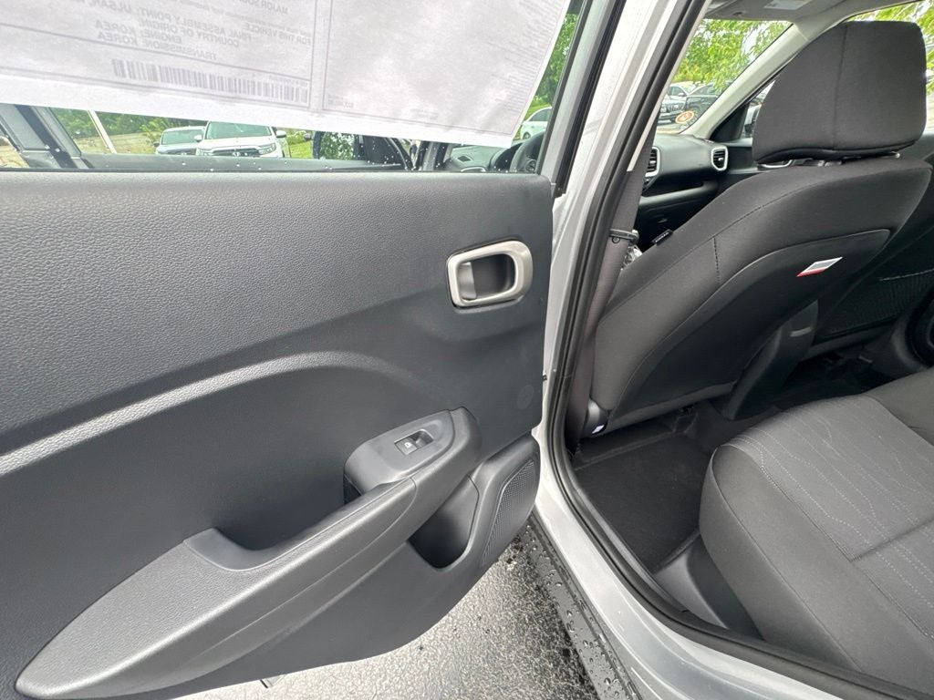 2026 Hyundai Venue SE