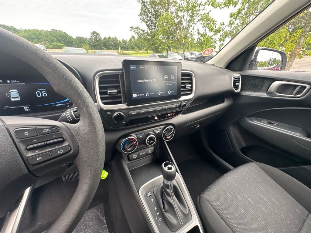 2026 Hyundai Venue SE