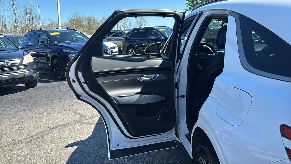 2023 Genesis GV70 2.5T
