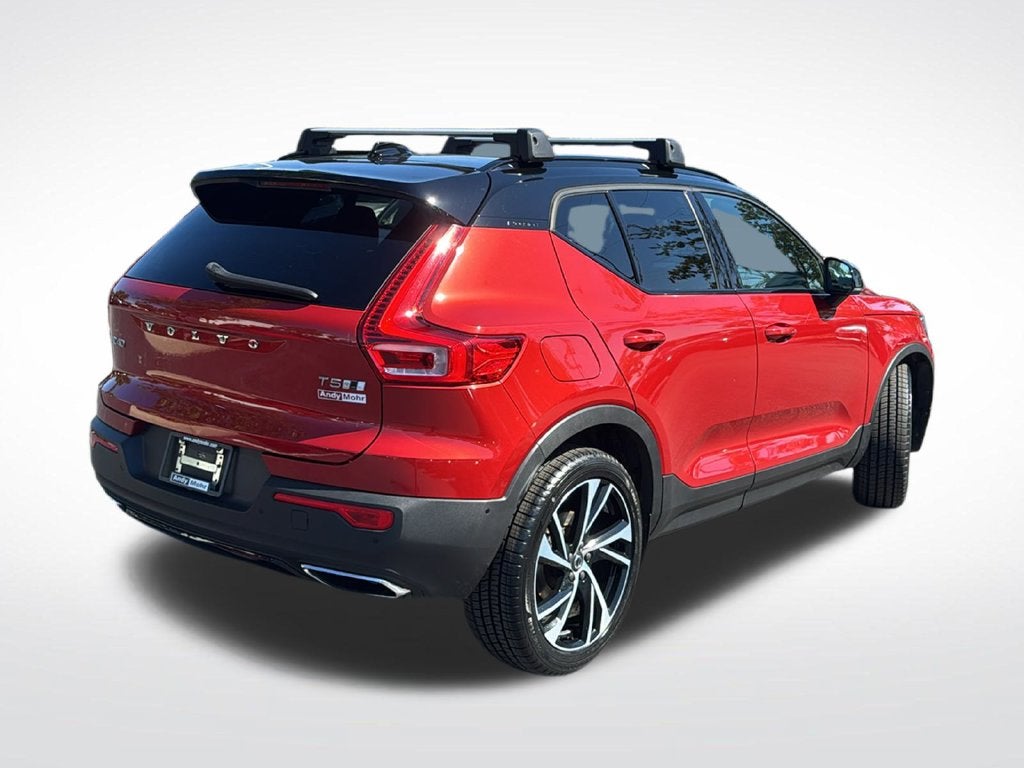 2019 Volvo XC40 R-Design