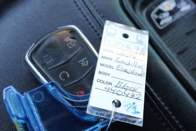 2016 Cadillac Escalade Luxury