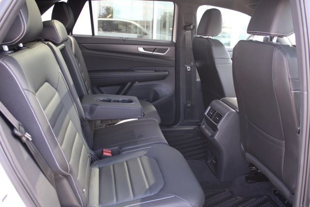 2026 Volkswagen Atlas Cross Sport 2.0T SEL R-Line Black