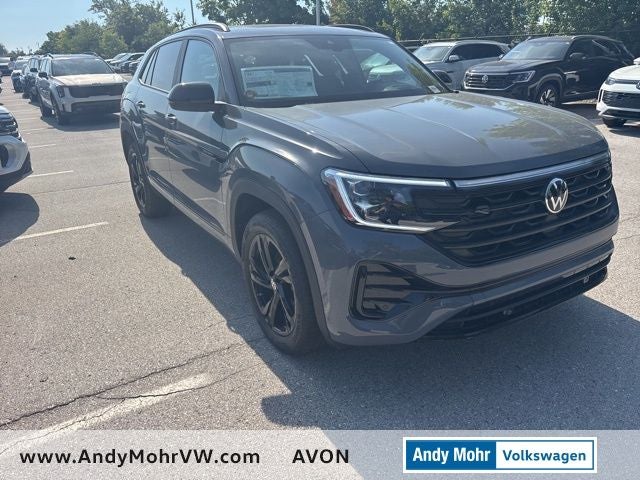 2026 Volkswagen Atlas Cross Sport 2.0T SEL R-Line Black